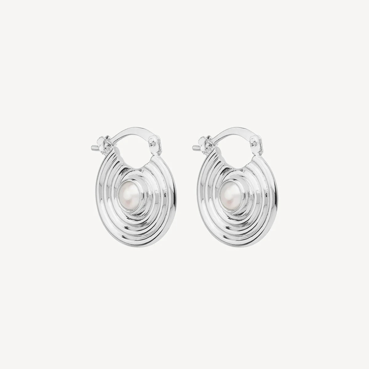 Siren’s Song Pearl Earrings Silver