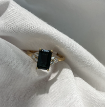 Load image into Gallery viewer, Radiant cut sapphire and diamond ring