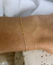 Load image into Gallery viewer, delicate elongated hammered link bracelet