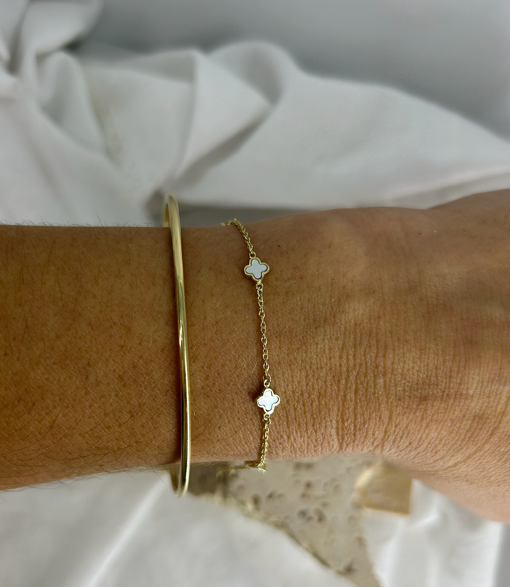 Mother of Pearl Clover and cable link bracelet 9ct gold