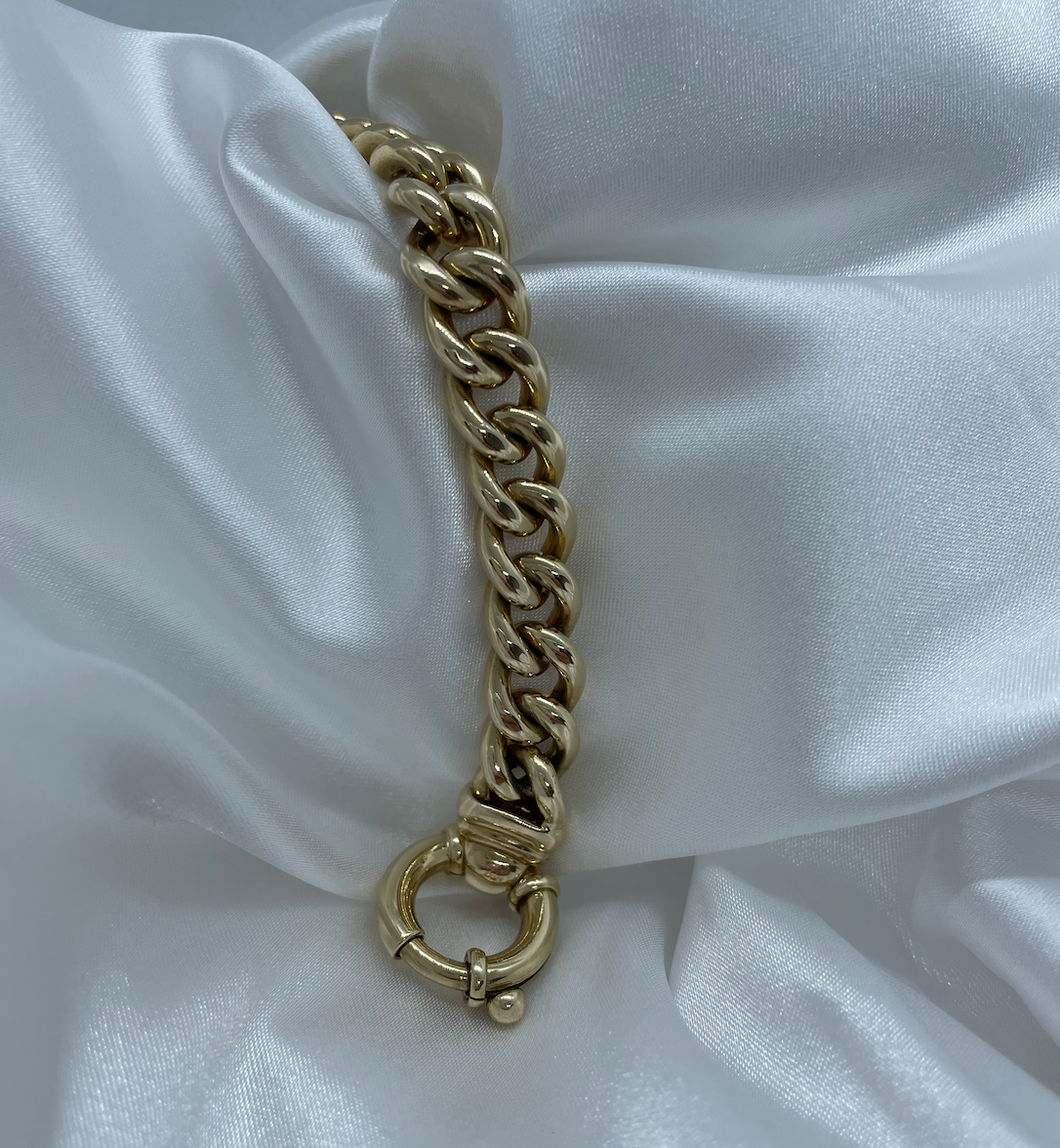 Hand made solid gold curb bracelet