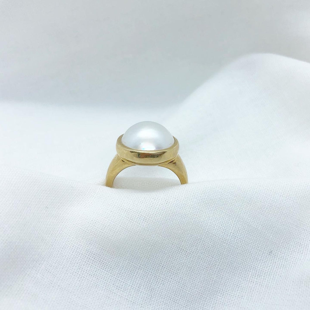 Mabe pearl large gold ring