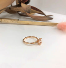 Load image into Gallery viewer, Classic 4 claw Oval Morganite Ring